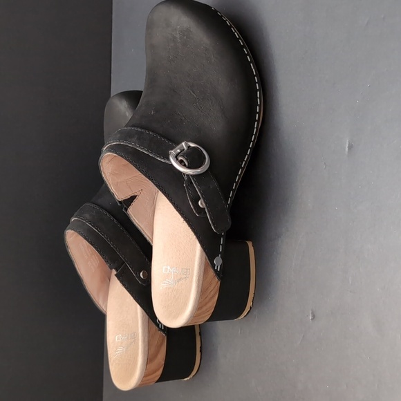 Dansko Woman's Black Marty Milled Nubuck Leather Clogs,Size 38 . - Picture 3 of 13